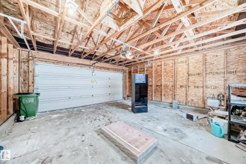 2123 32 Street, Edmonton, AB - Indoor Photo Showing Garage