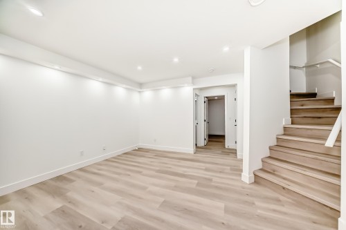 2123 32 Street, Edmonton, AB - Indoor Photo Showing Other Room