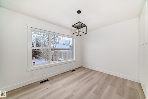 2123 32 Street, Edmonton, AB - Indoor Photo Showing Other Room