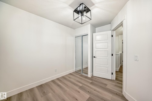 2123 32 Street, Edmonton, AB - Indoor Photo Showing Other Room