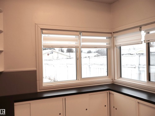 Detailed view - 4511 53 Ave, Barrhead, AB - Indoor