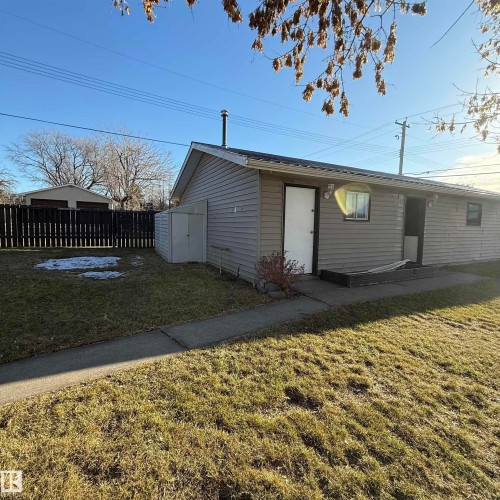View of outdoor structure - 4511 53 Ave, Barrhead, AB - Outdoor