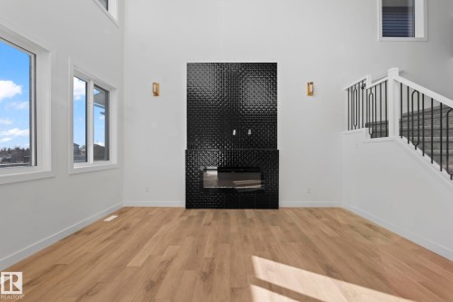 18215 94 Street, Edmonton, AB - Indoor With Fireplace