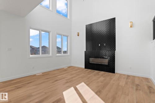 18215 94 Street, Edmonton, AB - Indoor With Fireplace