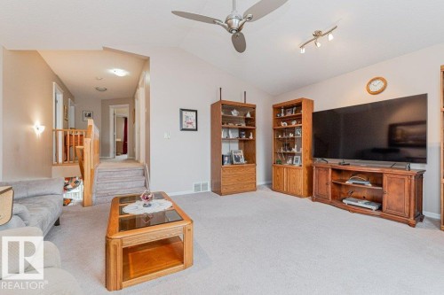 6227 5 Avenue, Edmonton, AB - Indoor Photo Showing Living Room