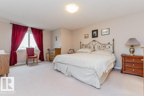 6227 5 Avenue, Edmonton, AB - Indoor Photo Showing Bedroom