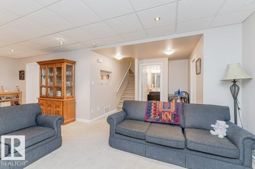 6227 5 Avenue, Edmonton, AB - Indoor Photo Showing Living Room