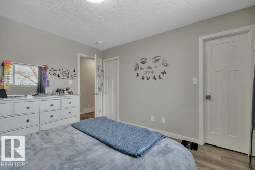 4024 37 Avenue, Leduc, AB - Indoor Photo Showing Bedroom