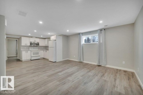 4024 37 Avenue, Leduc, AB - Indoor Photo Showing Other Room