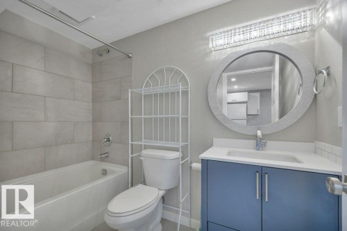 4024 37 Avenue, Leduc, AB - Indoor Photo Showing Bathroom
