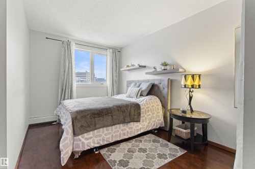 602 9929 113 Street, Edmonton, AB - Indoor Photo Showing Bedroom