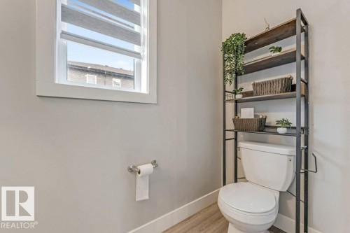 70 6905 25 Avenue Sw, Edmonton, AB - Indoor Photo Showing Bathroom