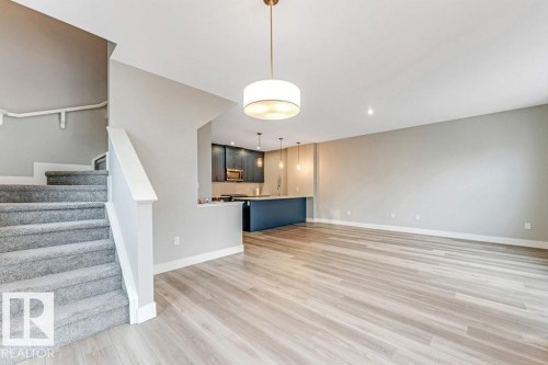 70 6905 25 Avenue Sw, Edmonton, AB - Indoor Photo Showing Other Room