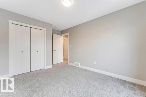 70 6905 25 Avenue Sw, Edmonton, AB - Indoor Photo Showing Other Room