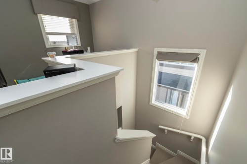 2208 Casey Crescent, Edmonton, AB - Indoor Photo Showing Other Room