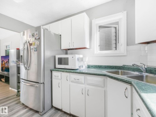 11532 88 Street, Edmonton, AB - Indoor Photo Showing Kitchen With Double Sink