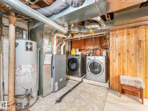 11532 88 Street, Edmonton, AB - Indoor