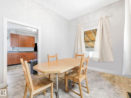 11408 81 Street, Edmonton, AB - Indoor Photo Showing Dining Room