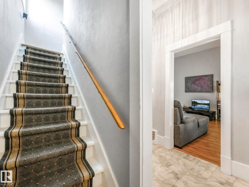 11408 81 Street, Edmonton, AB - Indoor Photo Showing Other Room