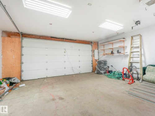 11408 81 Street, Edmonton, AB - Indoor Photo Showing Garage