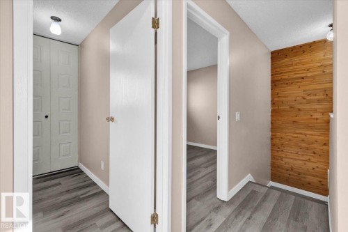 5512 38B Avenue, Edmonton, AB - Indoor Photo Showing Other Room