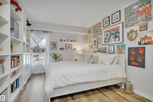 5926 172 Street, Edmonton, AB - Indoor Photo Showing Bedroom