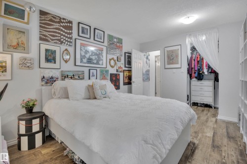 5926 172 Street, Edmonton, AB - Indoor Photo Showing Bedroom