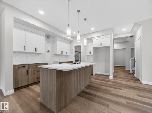 364 Bluff Cove, Leduc, AB - Indoor Photo Showing Kitchen