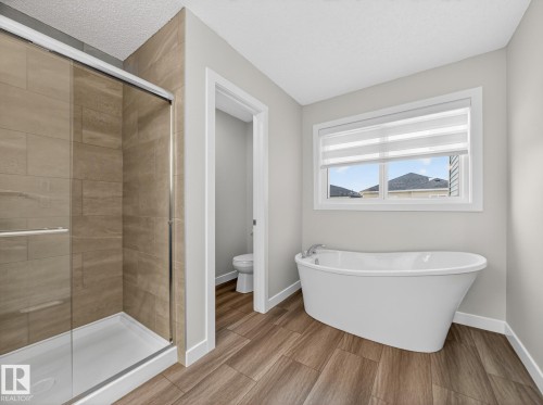 364 Bluff Cove, Leduc, AB - Indoor Photo Showing Bathroom