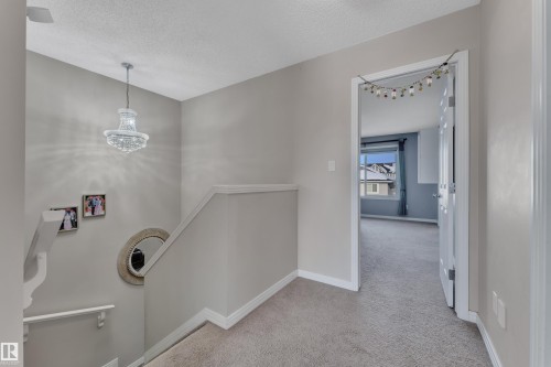 5516 5 Avenue, Edmonton, AB - Indoor