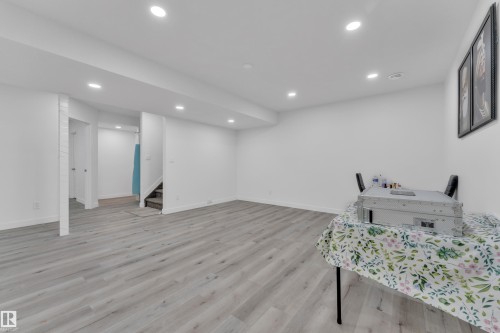 5516 5 Avenue, Edmonton, AB - Indoor