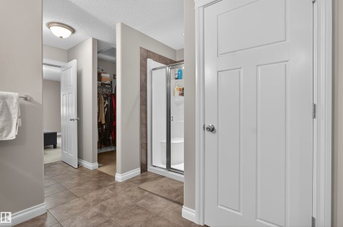 618 Adams Way Sw, Edmonton, AB - Indoor Photo Showing Other Room