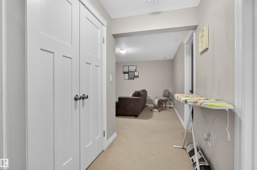 618 Adams Way Sw, Edmonton, AB - Indoor Photo Showing Other Room