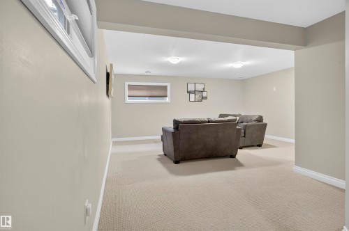 618 Adams Way Sw, Edmonton, AB - Indoor