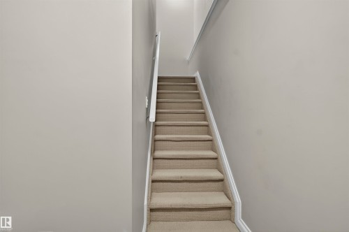 618 Adams Way Sw, Edmonton, AB - Indoor Photo Showing Other Room