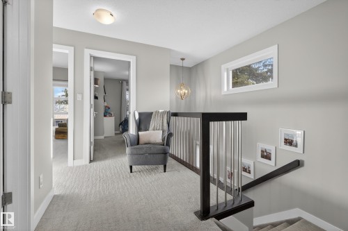 11016 122 Street Nw, Edmonton, AB - Indoor Photo Showing Other Room