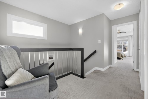 11016 122 Street Nw, Edmonton, AB - Indoor Photo Showing Other Room