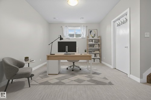 11016 122 Street Nw, Edmonton, AB - Indoor Photo Showing Office