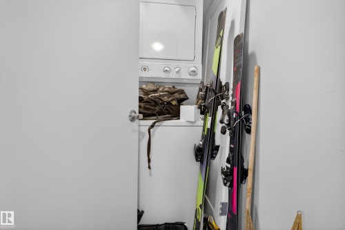 11016 122 Street Nw, Edmonton, AB - Indoor Photo Showing Laundry Room