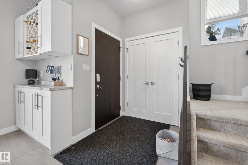 11016 122 Street Nw, Edmonton, AB - Indoor Photo Showing Other Room