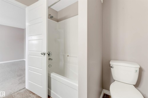 245 Ebbers Boulevard, Edmonton, AB - Indoor Photo Showing Bathroom