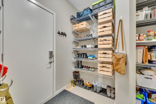 2394 Cassidy Way, Edmonton, AB - Indoor Photo Showing Other Room