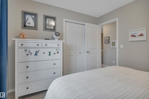 2394 Cassidy Way, Edmonton, AB - Indoor Photo Showing Bedroom