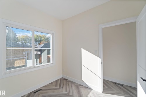 8319 81Ave, Edmonton, AB - Indoor Photo Showing Other Room