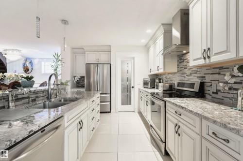 9720 65 Avenue, Edmonton, AB - Indoor Photo Showing Kitchen With Double Sink With Upgraded Kitchen