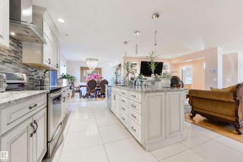 9720 65 Avenue, Edmonton, AB - Indoor Photo Showing Kitchen With Upgraded Kitchen