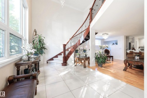 9720 65 Avenue, Edmonton, AB - Indoor Photo Showing Other Room