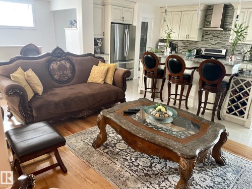 9720 65 Avenue, Edmonton, AB - Indoor