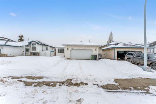View of front of property featuring a garage - 6741 162A Avenue, Edmonton, AB - Outdoor