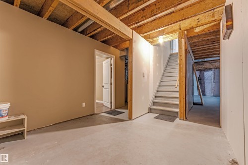 Unfinished below grade area with stairway - 6741 162A Avenue, Edmonton, AB - Indoor
